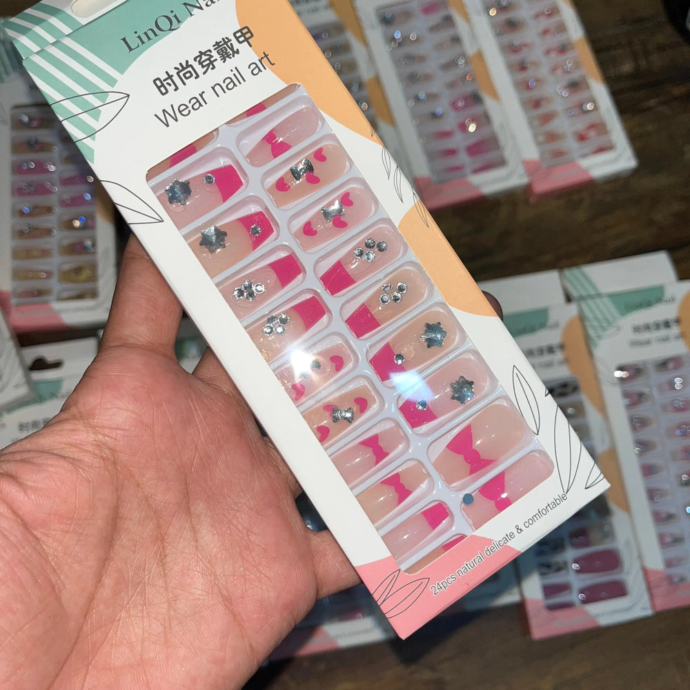Linqi Artifical Nails With Free Stickers (24Pcs) Linqi
