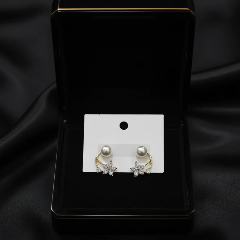 Pearl & crystal floral earrings Cosmia