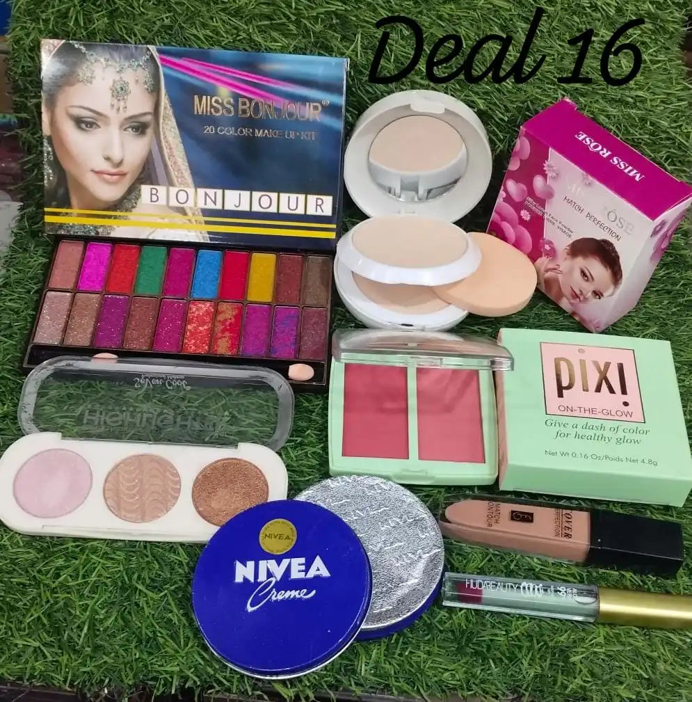 Deal 16 – Glow & Glam Beauty Kit Cosmia.pk