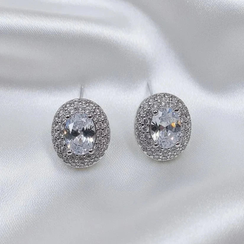 Zarcoon Trendy Stud Tops – Elegant Everyday Earrings Cosmia