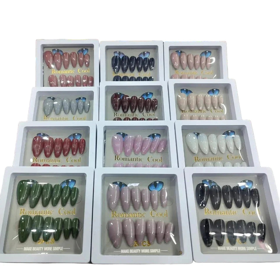Romantic Cool Catty Eye Artifical Nails Romantic Cool