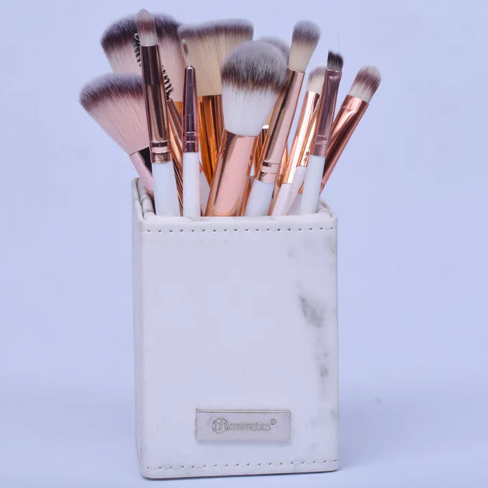 BH Cosmetics - Signature Rose Gold - 13 Piece Brush Set BH Cosmetics