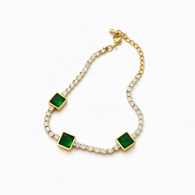 Luxury Emerald & Crystal Bracelet for Women – Elegant Gold-Plated Jewelry Cosmia