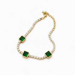 Luxury Emerald & Crystal Bracelet for Women – Elegant Gold-Plated Jewelry Cosmia
