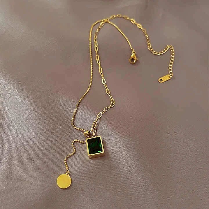 Green Crystal Wafer Square Pendant Necklace – Elegant Sparkle with Modern Charm Cosmia