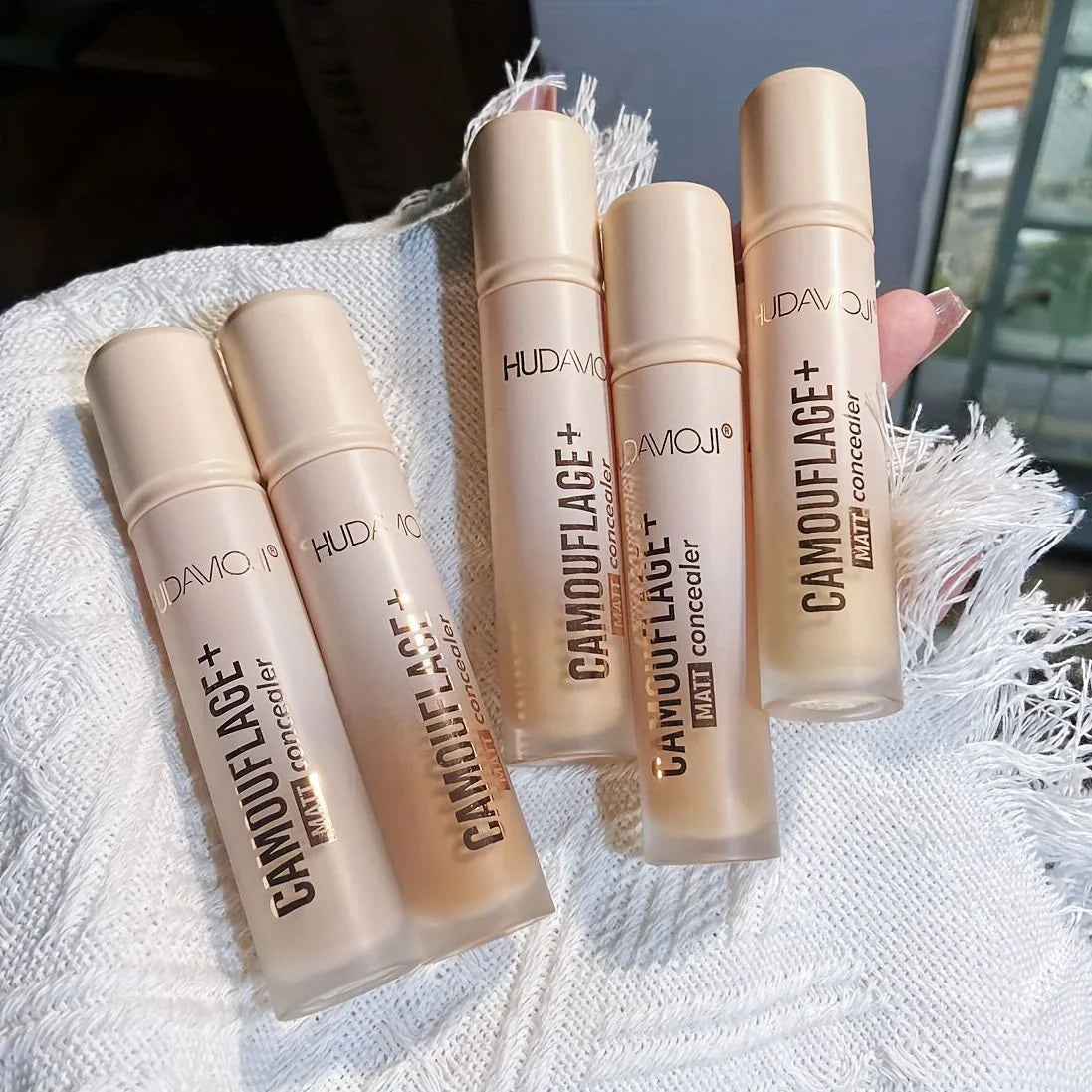 HudaMoji Camouflage + Matte Concealer Hudamoji