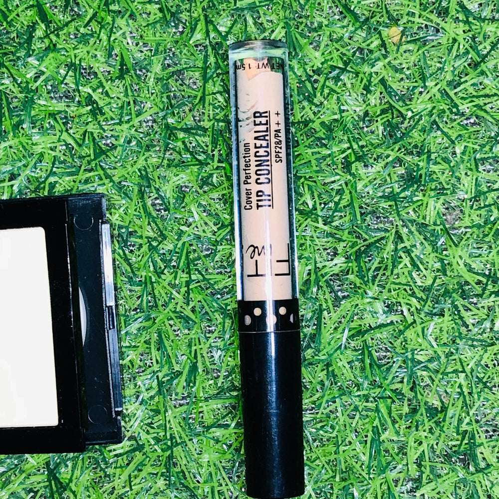Fitme Foundation with FREE Concealer & Matte + Poreless Powder Maybelline