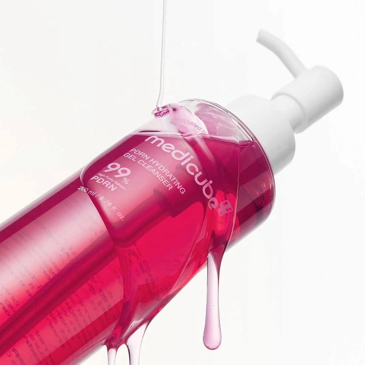 Medicube PDRN Hydrating Gel Cleanser 200ml Medicube