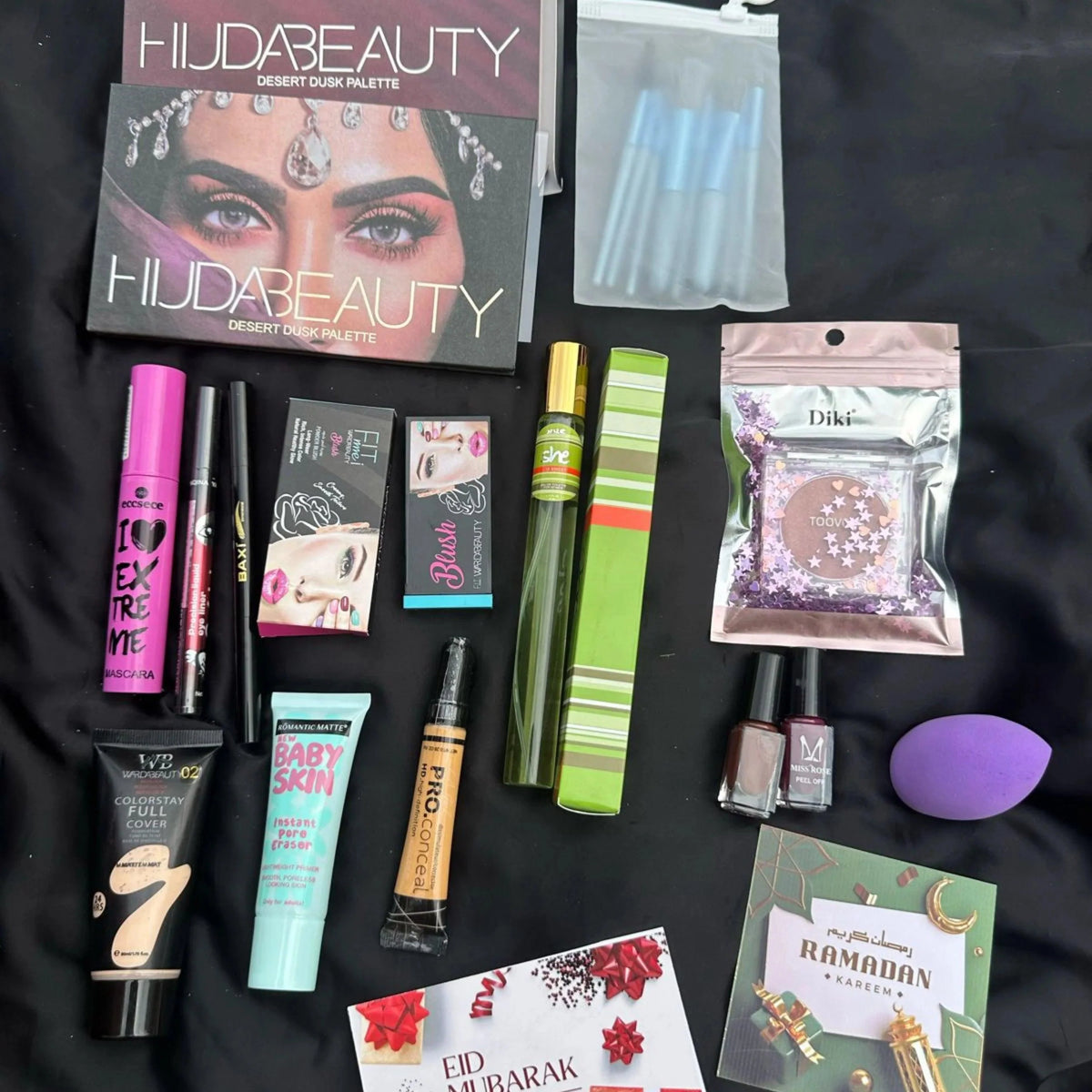 Weekend Makeup Deal 5 Cosmia.pk
