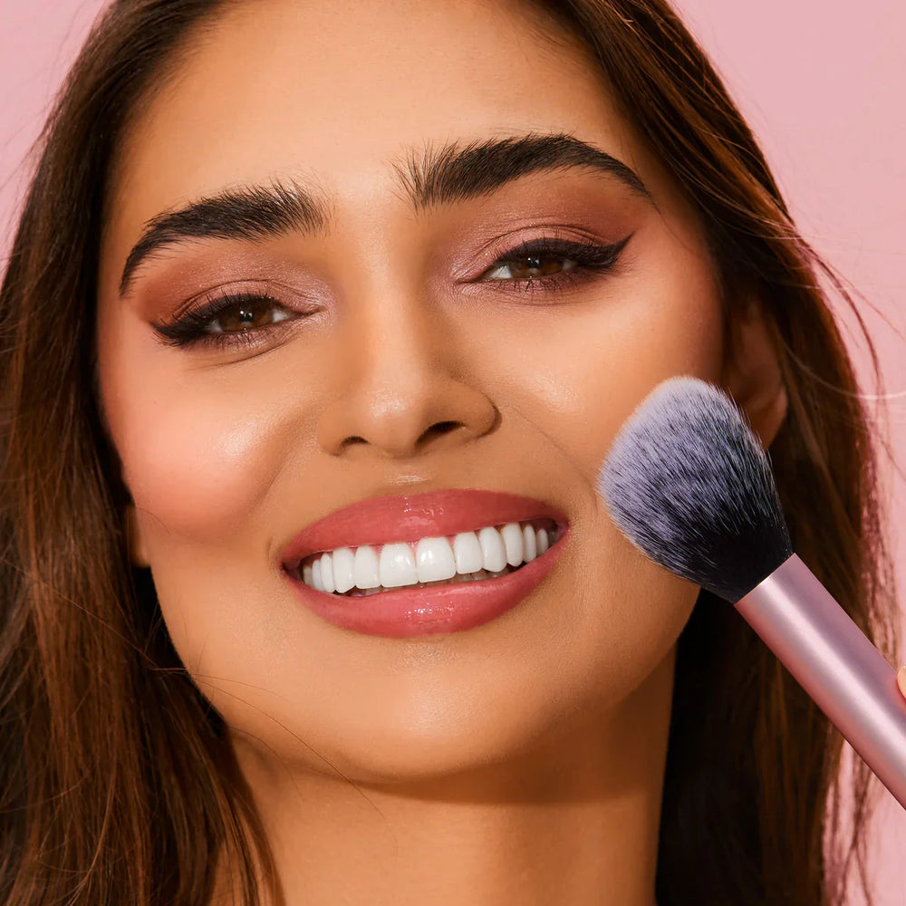 Real Techniques Ultra Plush Blush Cheek Makeup Brush Real Technique