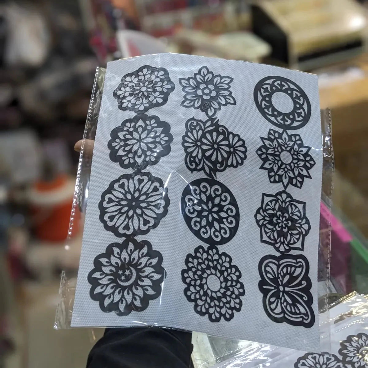 Round Sticker Mehndi – Palm Design Cosmia.pk