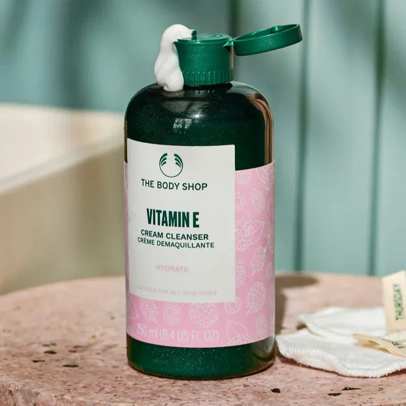 The Body Shop Vitamin E Cream Cleanser -  250ml The Body Shop