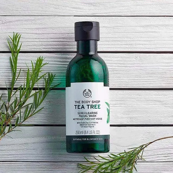 The Body Shop Tea Tree Skin Clearing Facial Wash - 250ml The Body Shop
