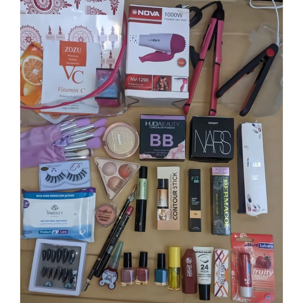 Complete Beauty & Makeup Essentials Kit - Deal 1001 Cosmia.pk