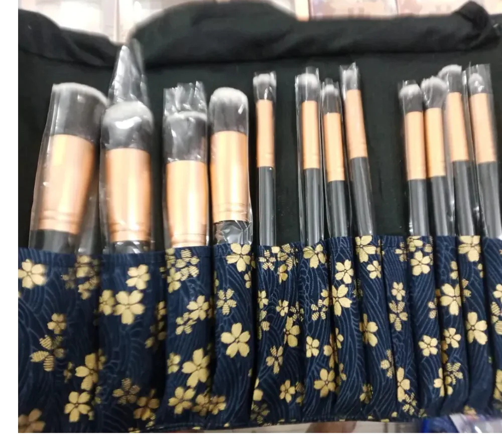 12 Pcs Professional Makeup Brushes Cosmia.pk