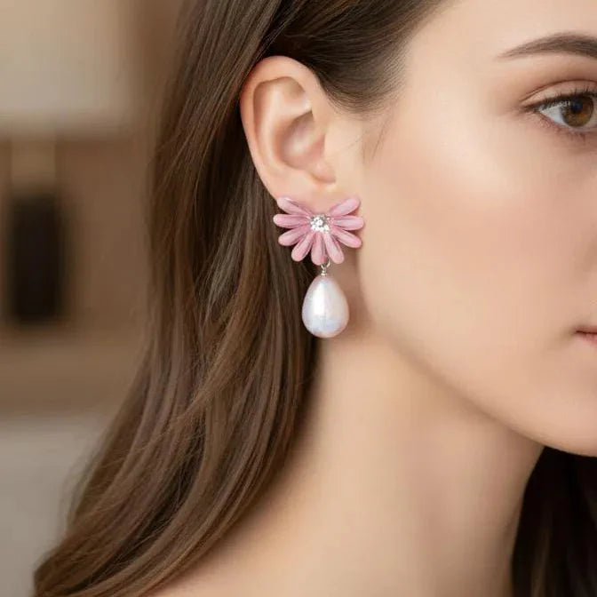Beautiful Flower Earings Cosmia