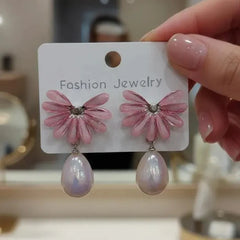 Beautiful Flower Earings Cosmia