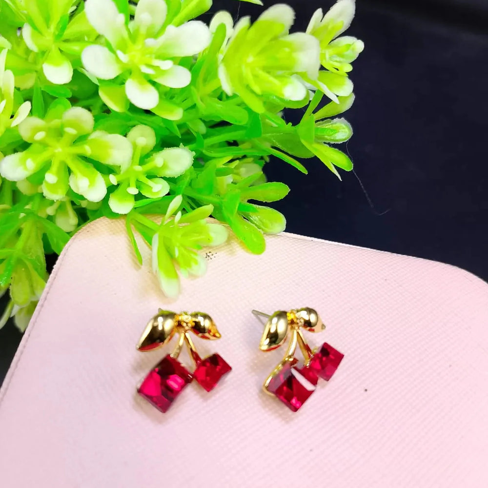 Crystal Stone Design Earrings Cosmia