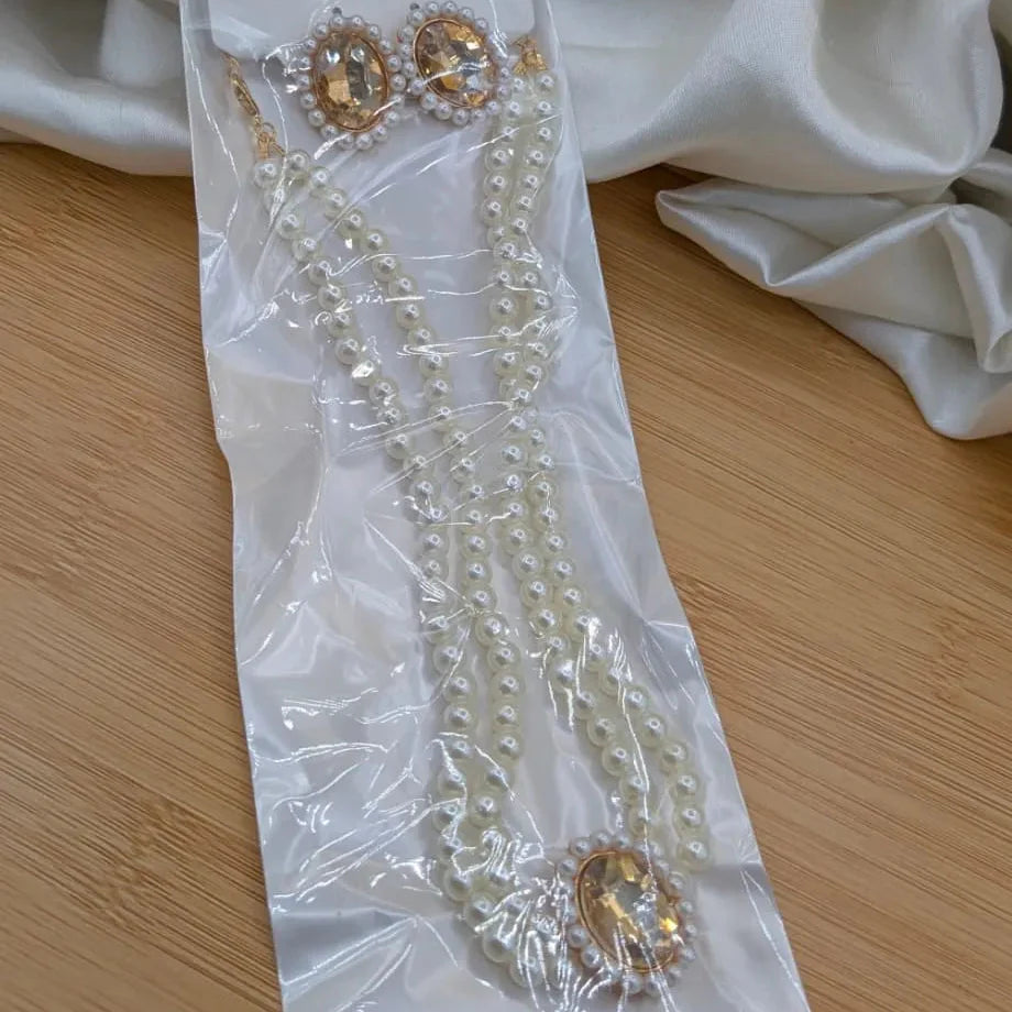 Pearl & Crystal Rhinestone Jewellery Set Cosmia.pk