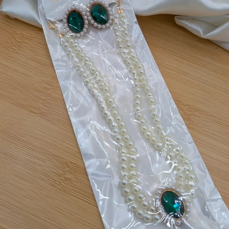 Pearl & Crystal Rhinestone Jewellery Set Cosmia.pk