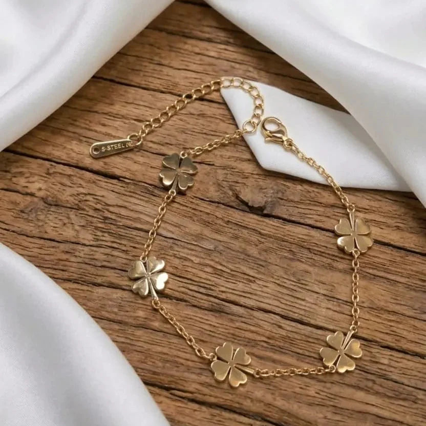 Stainless Steel Flower Bracelet Cosmia