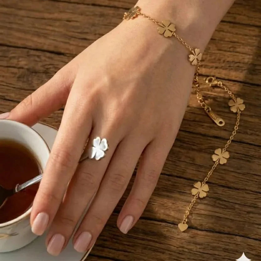 Stainless Steel Flower Bracelet Cosmia