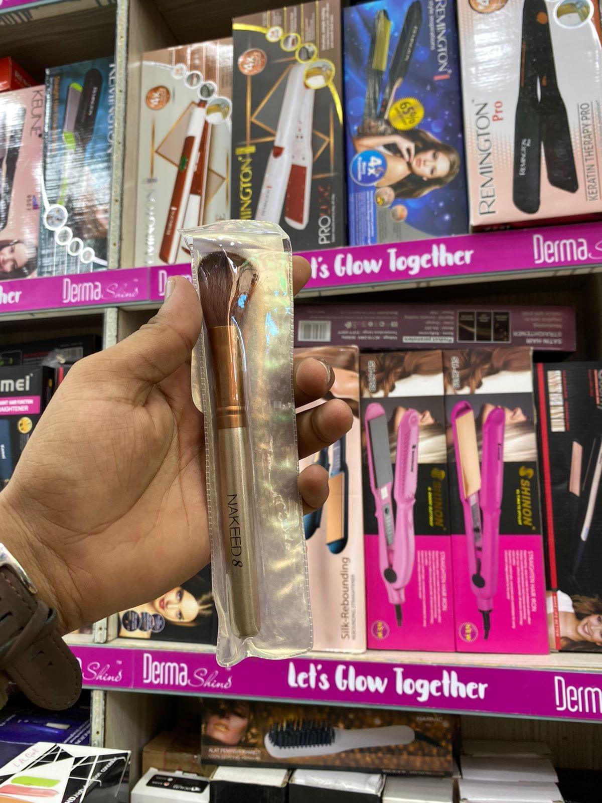 Blush-On Brushes – Perfect Precision for a Flawless Glow Cosmia.pk
