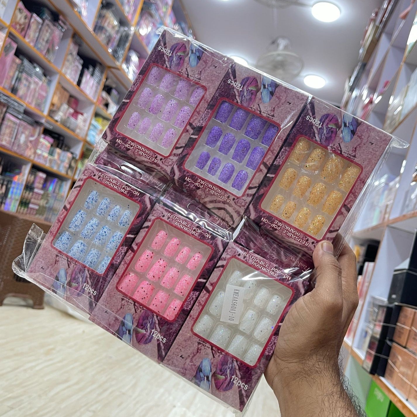 Glitter Fashion Nails Cosmia.pk