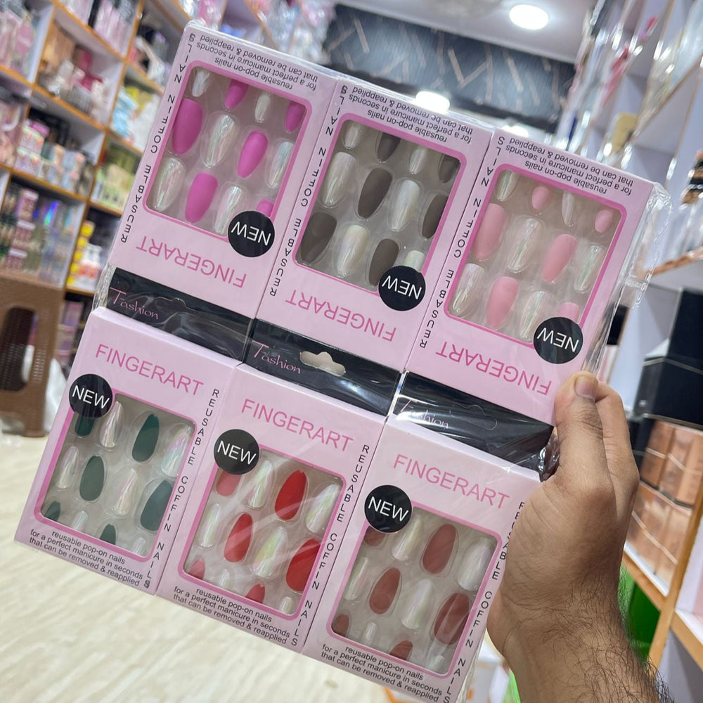 Fashion Fingerart Trendy Nails with Nail Stickers fashion