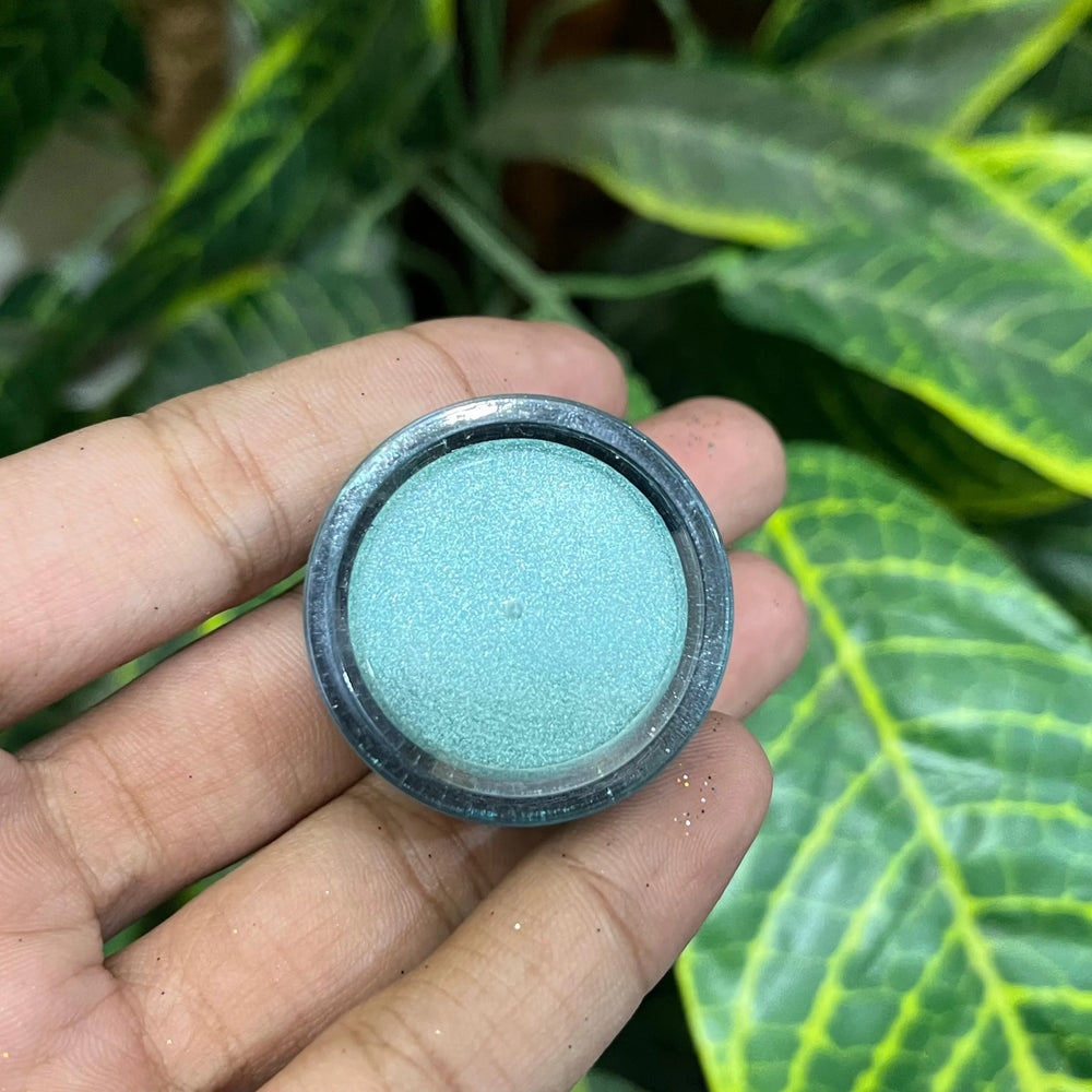 MAC Shimmer Eye Paint – Intense Shine & Bold Color Mac