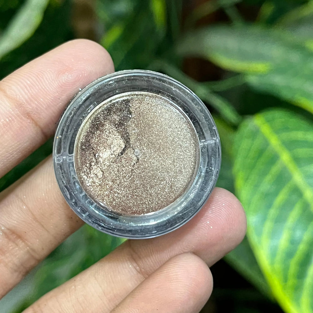 MAC Dust Eyeshadow mac