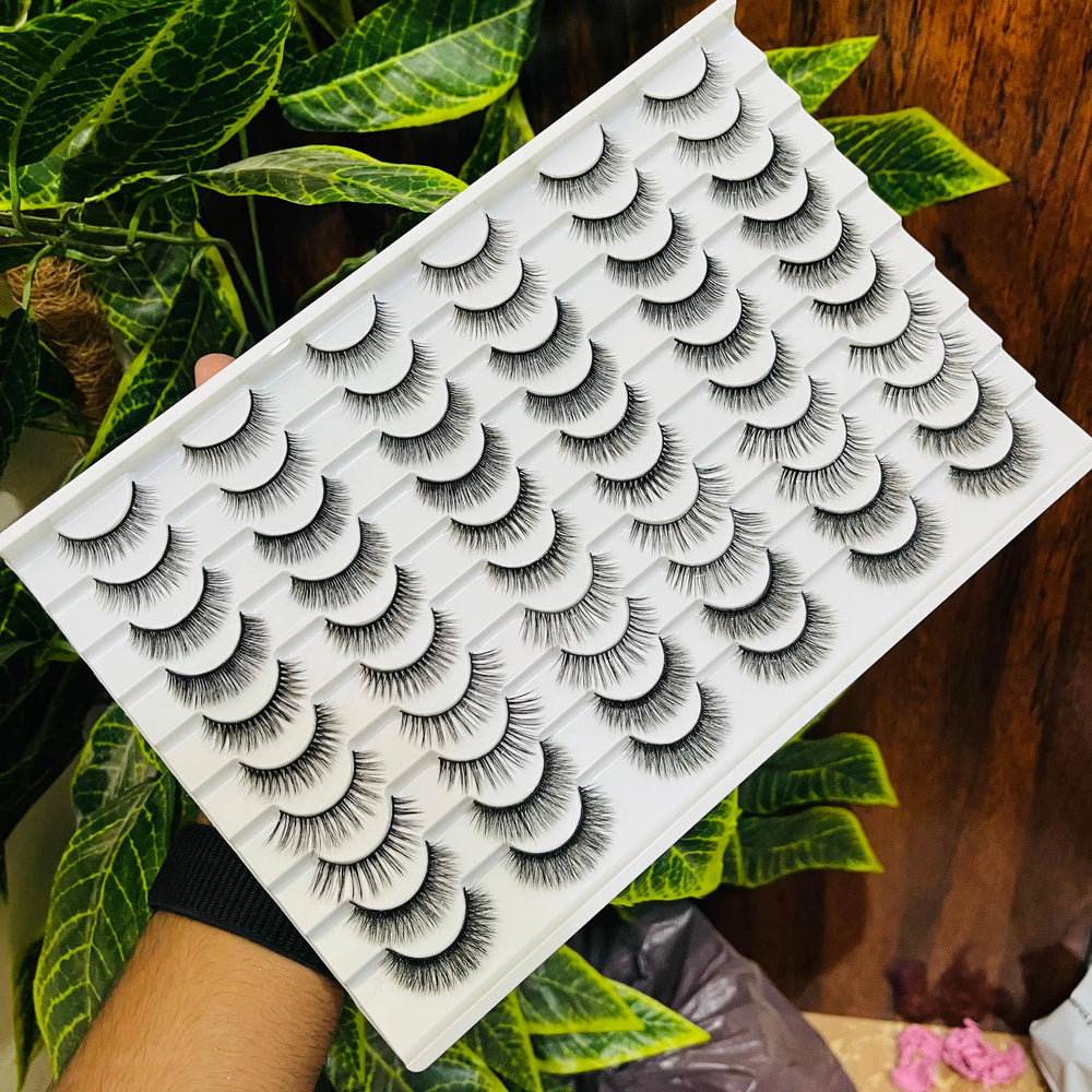Anjeer 30 Pair Eyelashes Anjeer