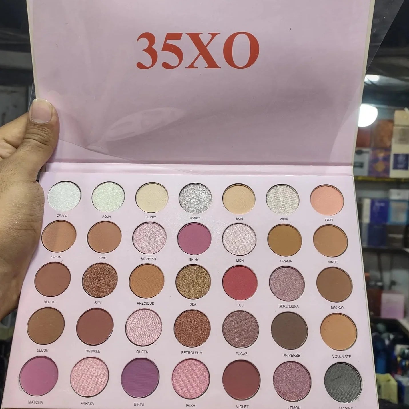 35XO 35-Color Eyeshadow Palette 35XO