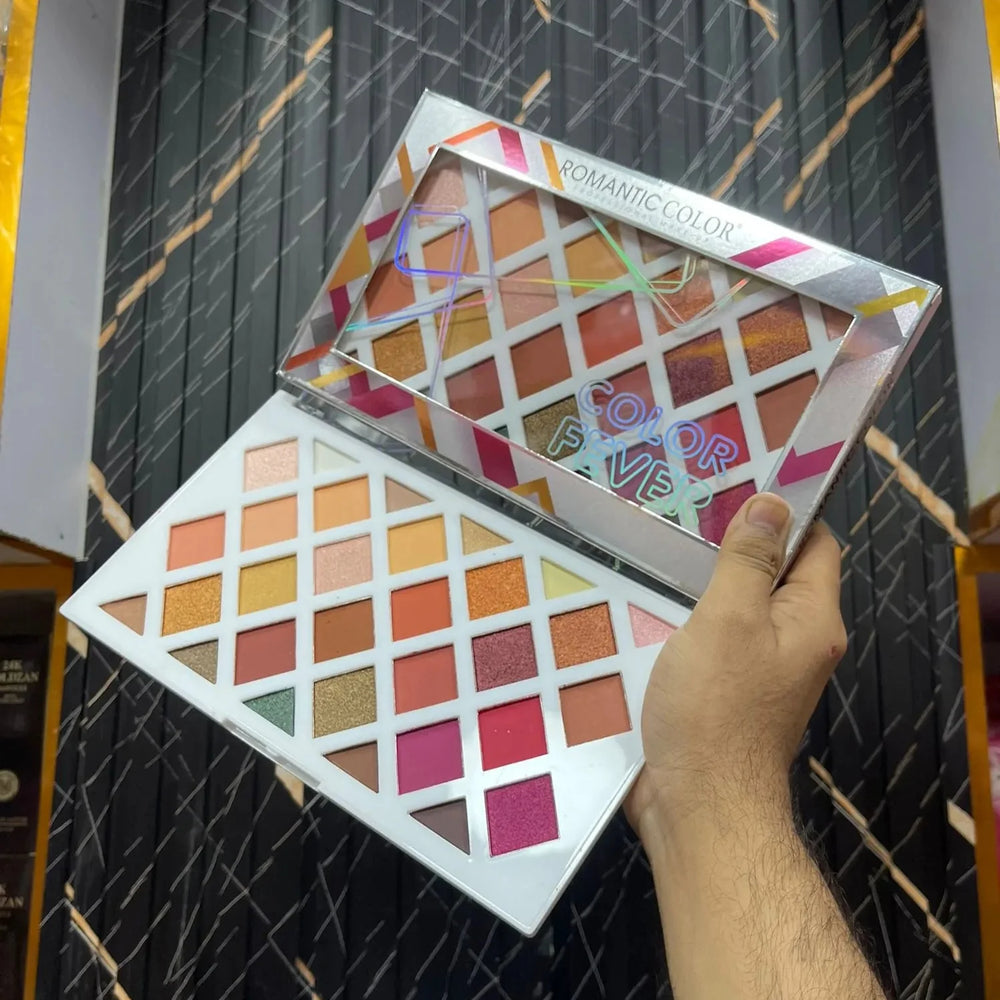 Romantic Color 30 Color Fever Eyeshadow Palette Romantic Color
