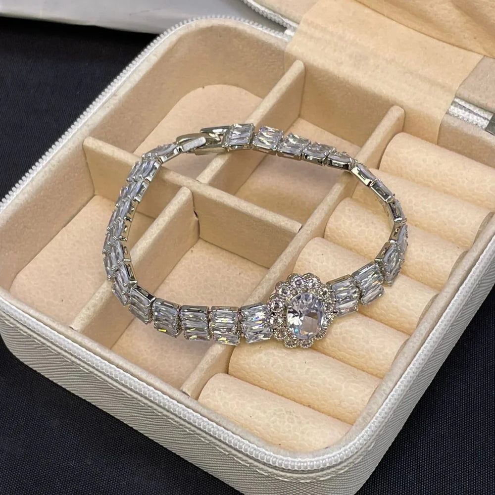 Luxurious & Elegant Zircon Stone Bracelet – Each Cosmia