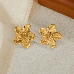 Designer Flower Studs Earring Cosmia