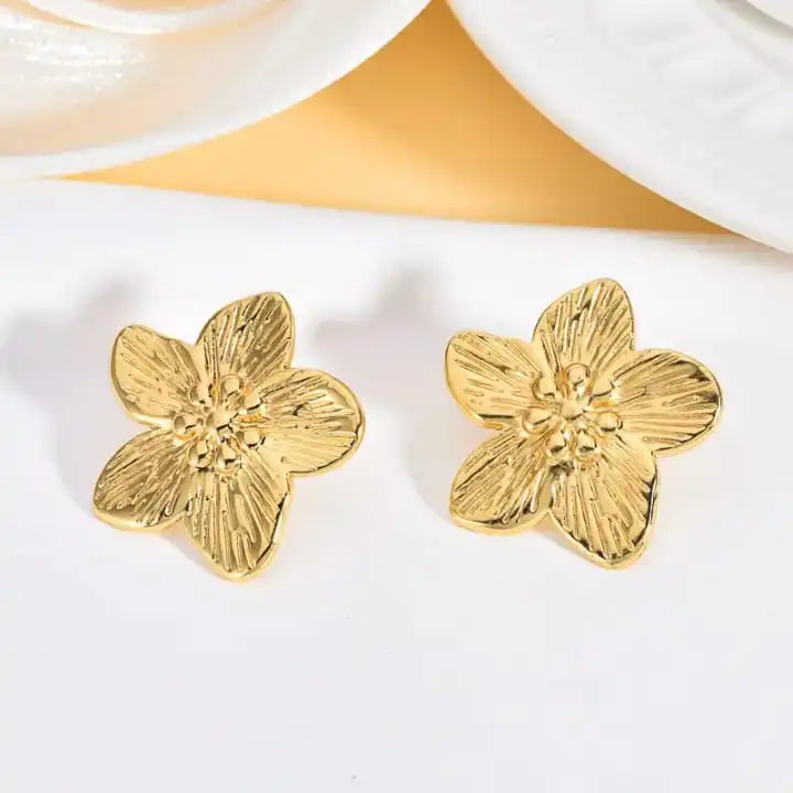 Designer Flower Studs Earring Cosmia