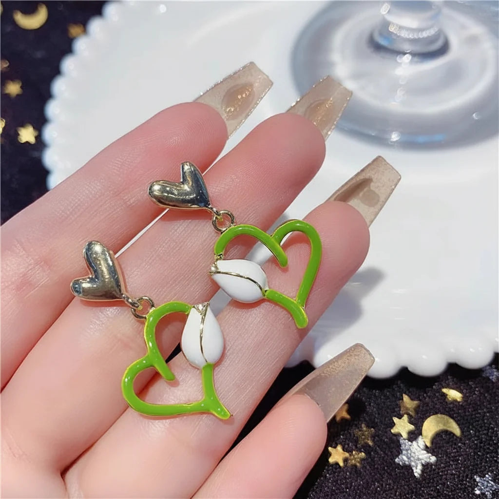 French White Tulip Heart Dangle Earrings - Each Cosmia.pk