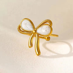 Vintage Bow Ring Cosmia