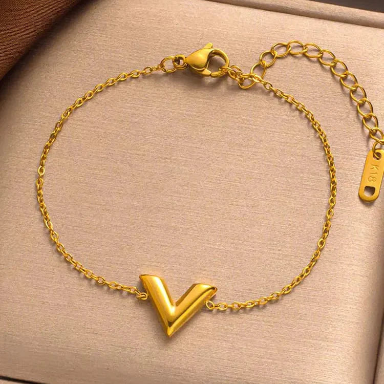 Luxury Design Stainless Steel Letter V Bracelet Cosmia
