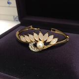 ELEGANT Bangle Bracelet