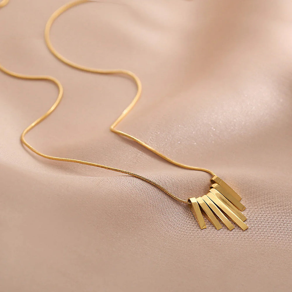Stainless Steel Geometry String Sector Shape Pendant Cosmia