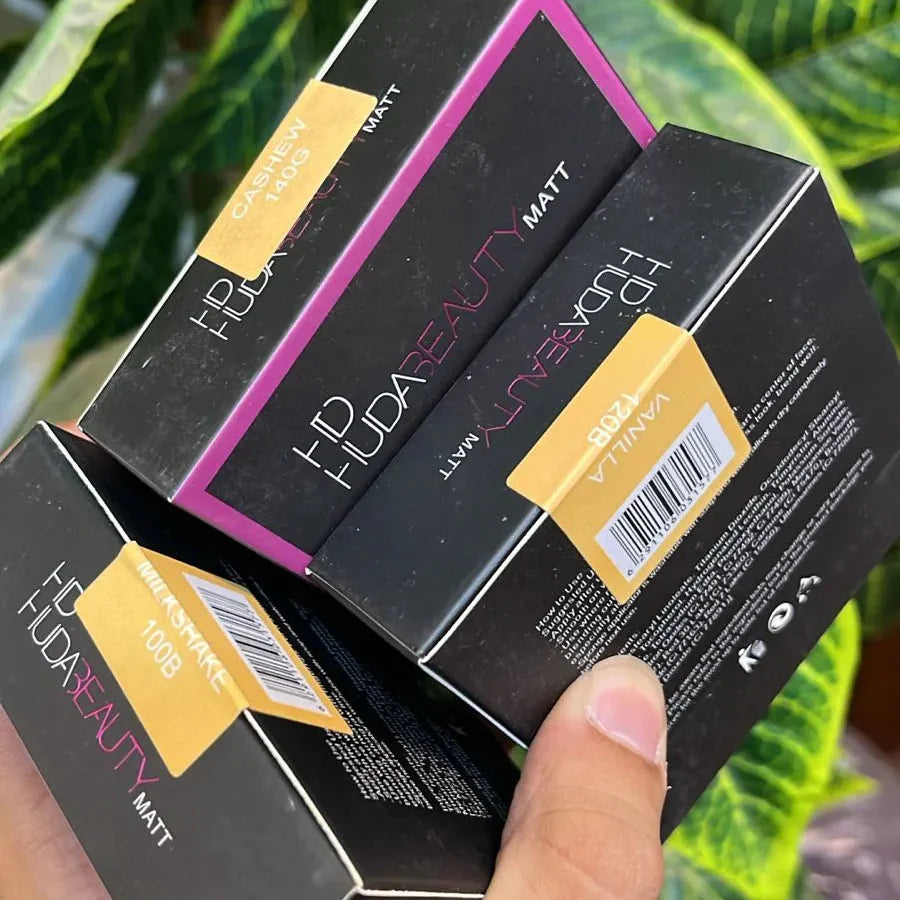 Huda Beauty Double Face Powder – Flawless Matte Perfection with Dual Power Huda Beauty