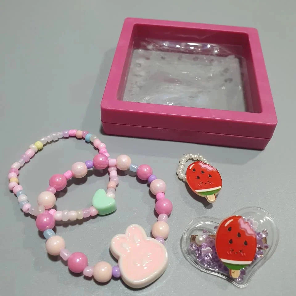 Baby Gift Box – Each Box Cosmia