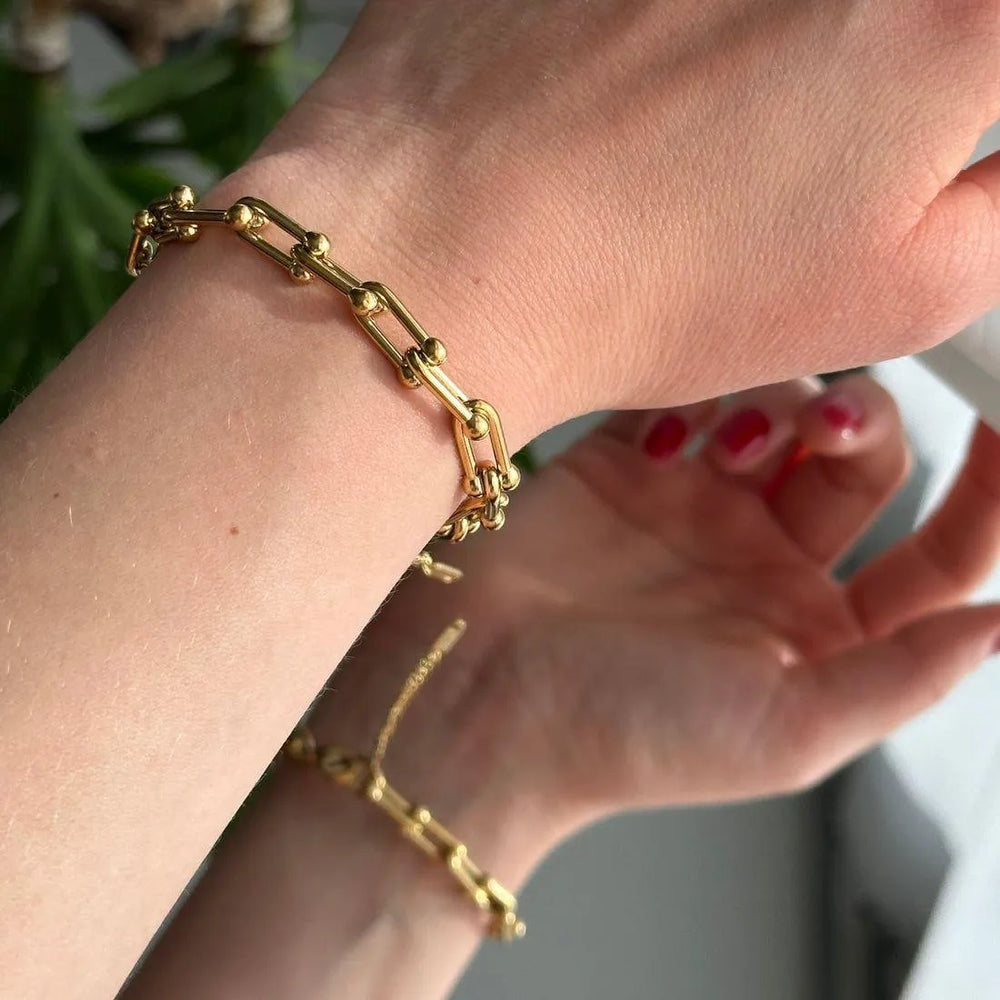 Yellow Gold Hard Wear Medium Link Stainless Bracelet Cosmia