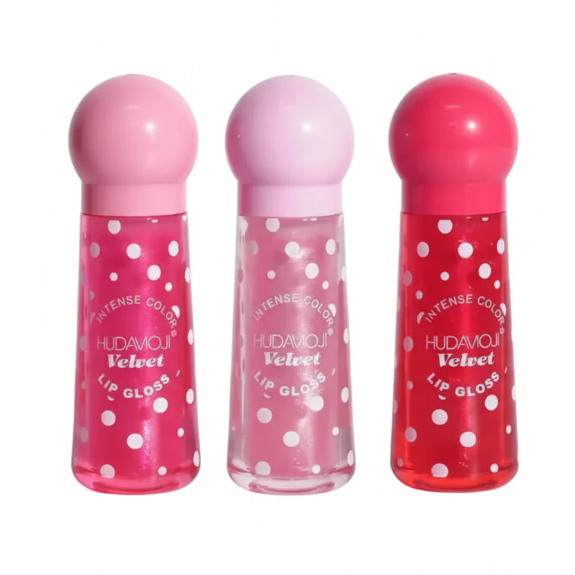 Hudamoji Velvet Vitamin E Lip Glosse Beauty Model