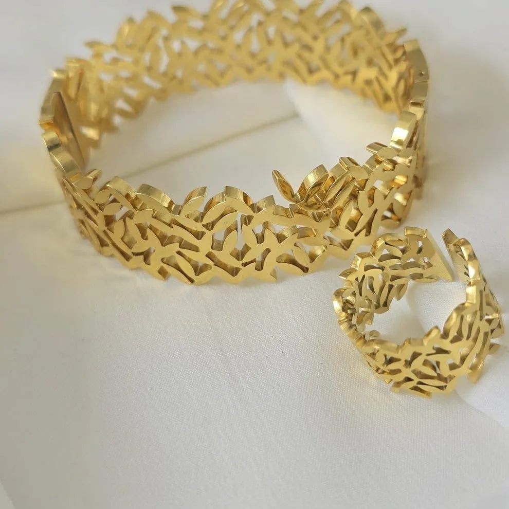 Stainless Steel Leaf-Inspired Cutout Design Cuff Bangle And Ring Set Cosmia