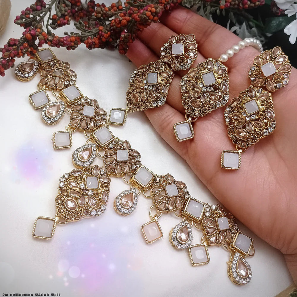 Antique Necklace Set - Stone Work Cosmia