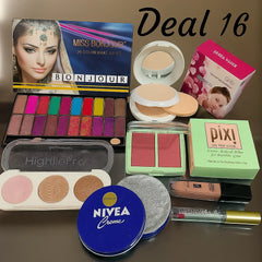 Deal 16 – Glow & Glam Beauty Kit Cosmia.pk