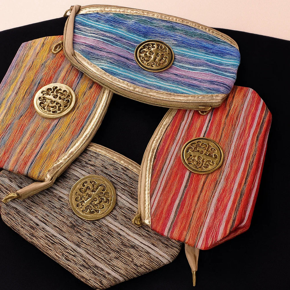 Makeup Traveling Pouch - Each Cosmia